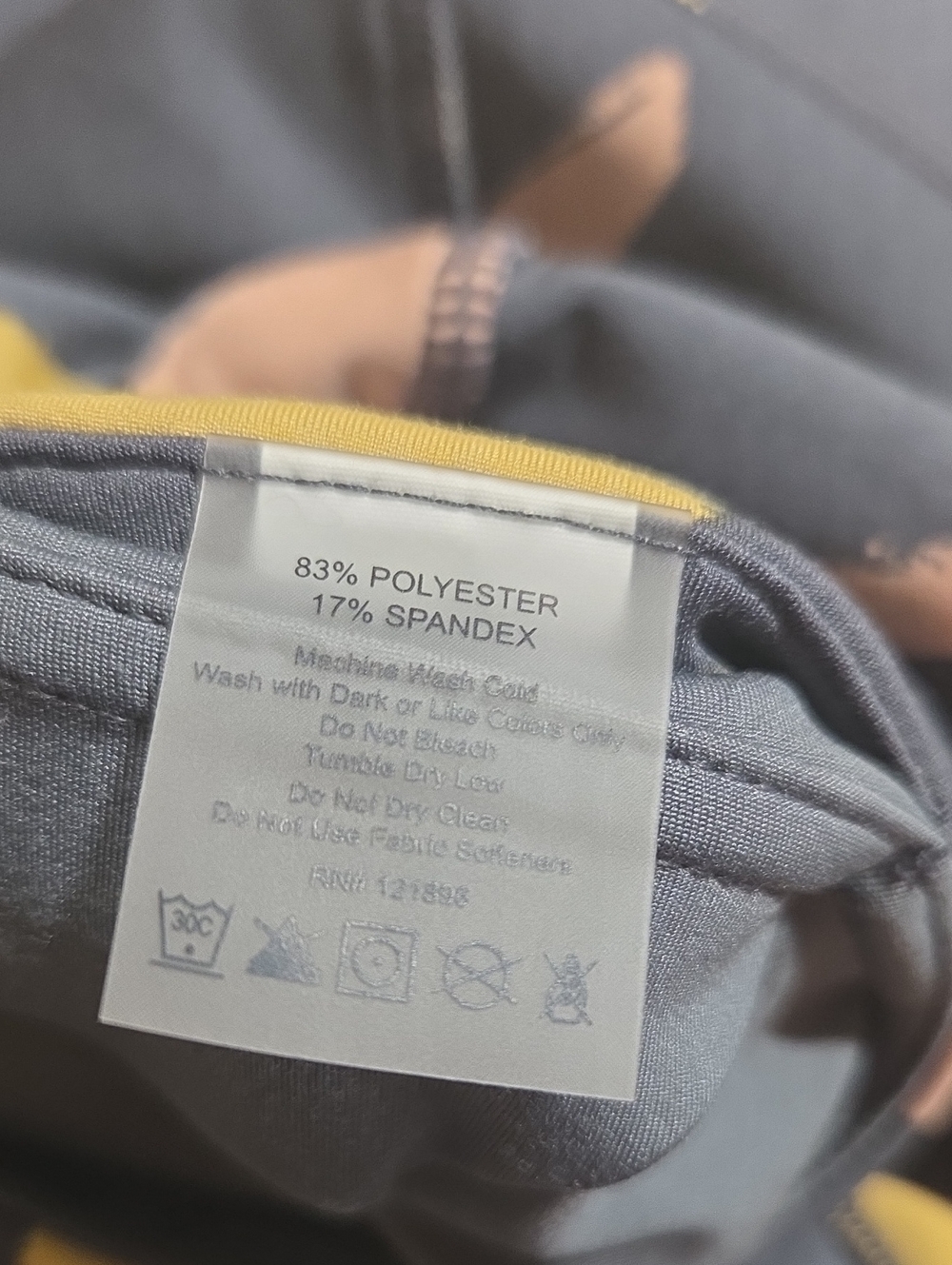 Title Nine Mad Dash Reversible Crops Rhythm Gray Multi Medium - Picture 7 of 12